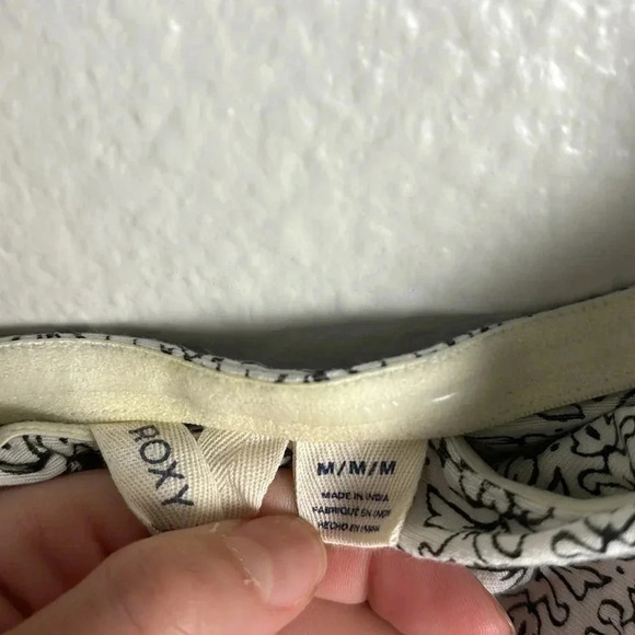 Roxy Dress with Removable Straps - Picture 4 of 7